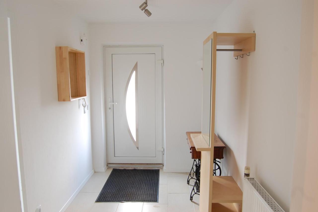 Wohnung Mit Kamin Terrasse Und Grill In Der Naehe Von Nuernberg Burgthann Buitenkant foto