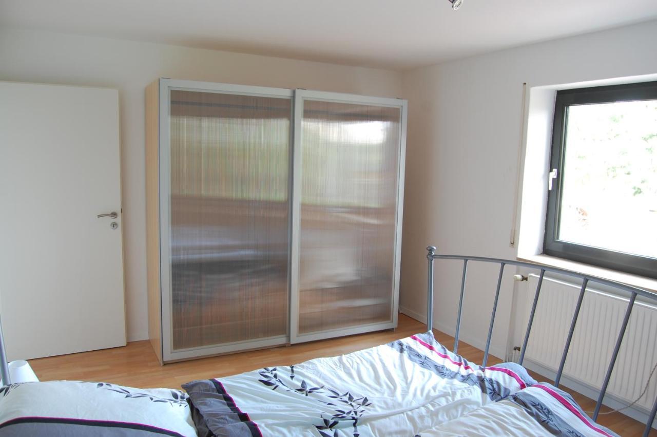 Wohnung Mit Kamin Terrasse Und Grill In Der Naehe Von Nuernberg Burgthann Buitenkant foto